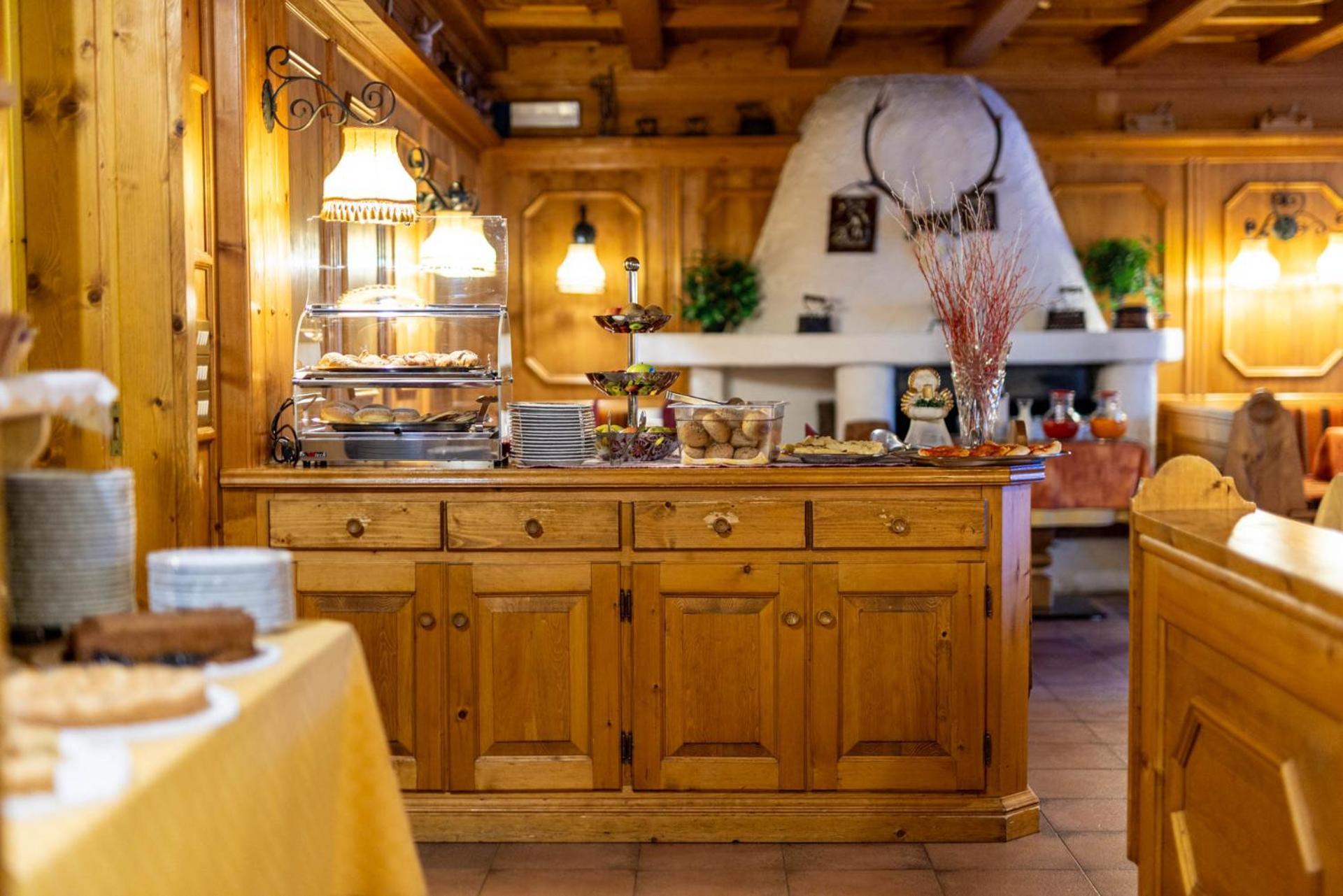 Hotel Il Cardo San Vito di Cadore Luaran gambar