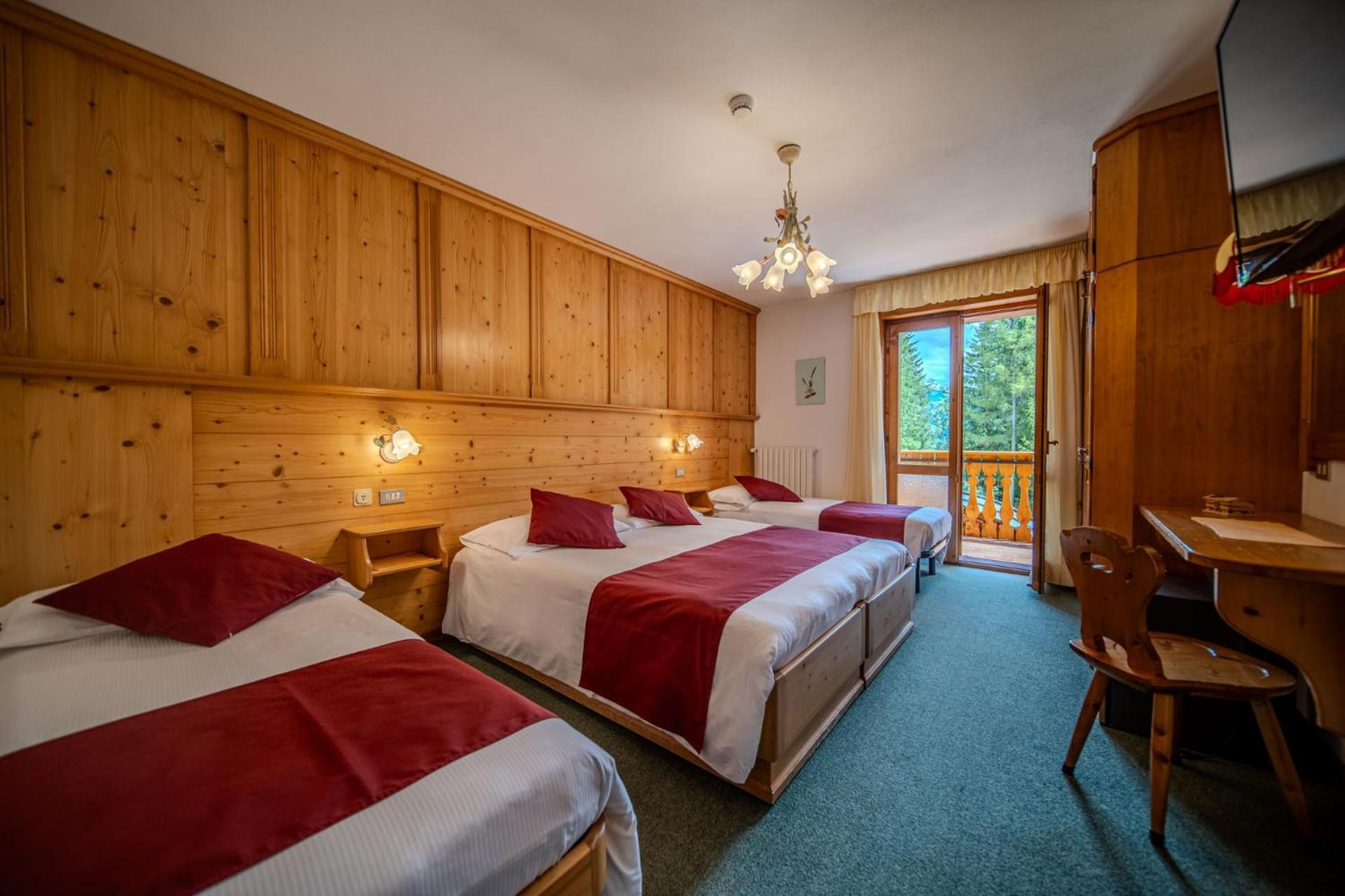 Hotel Il Cardo San Vito di Cadore Luaran gambar