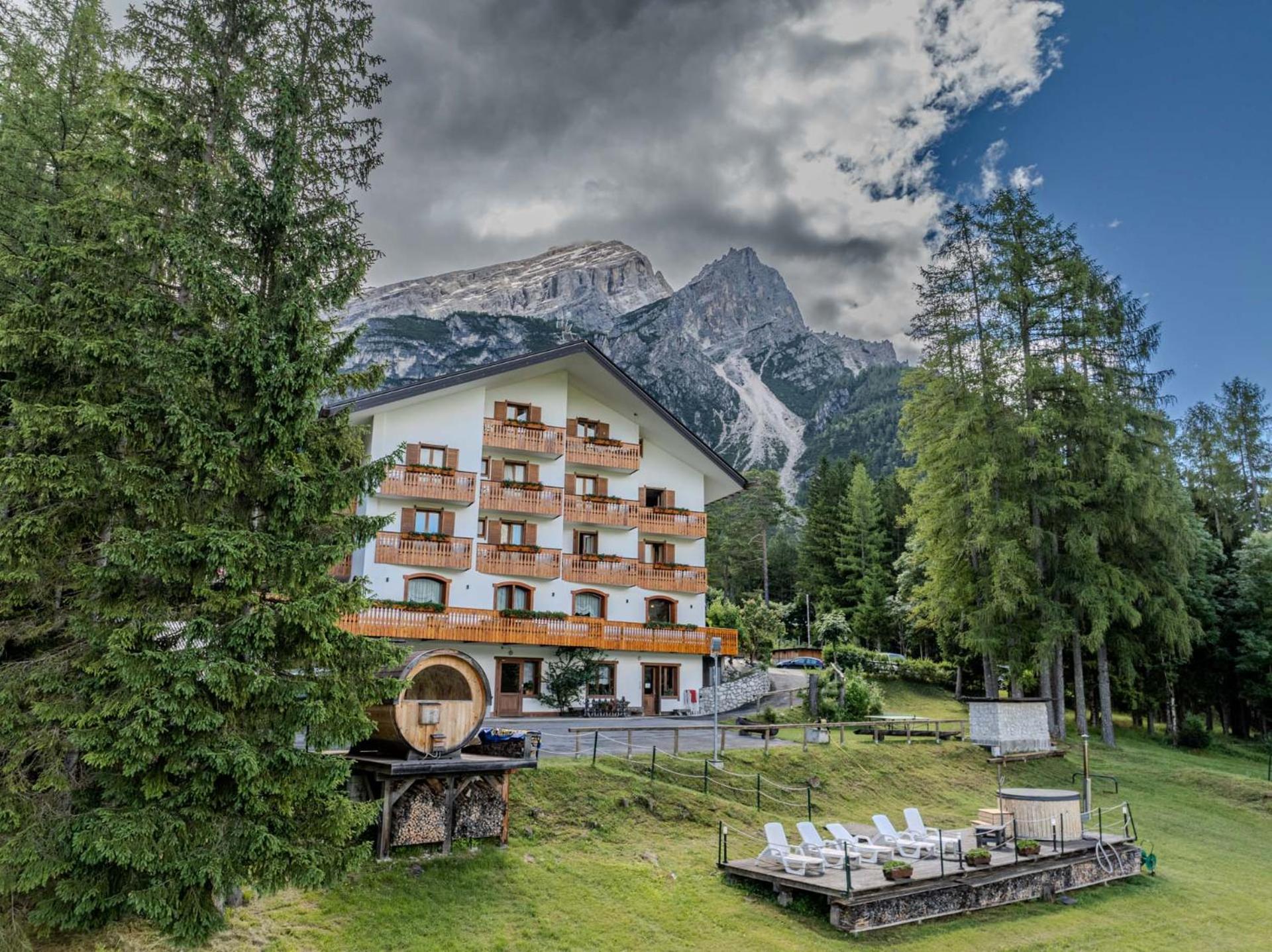 Hotel Il Cardo San Vito di Cadore Luaran gambar